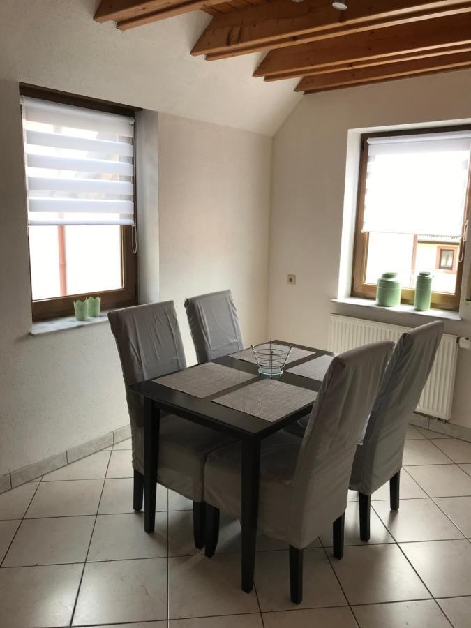 Appartement Dz Im Haus Maja à Holzkirchen  Extérieur photo